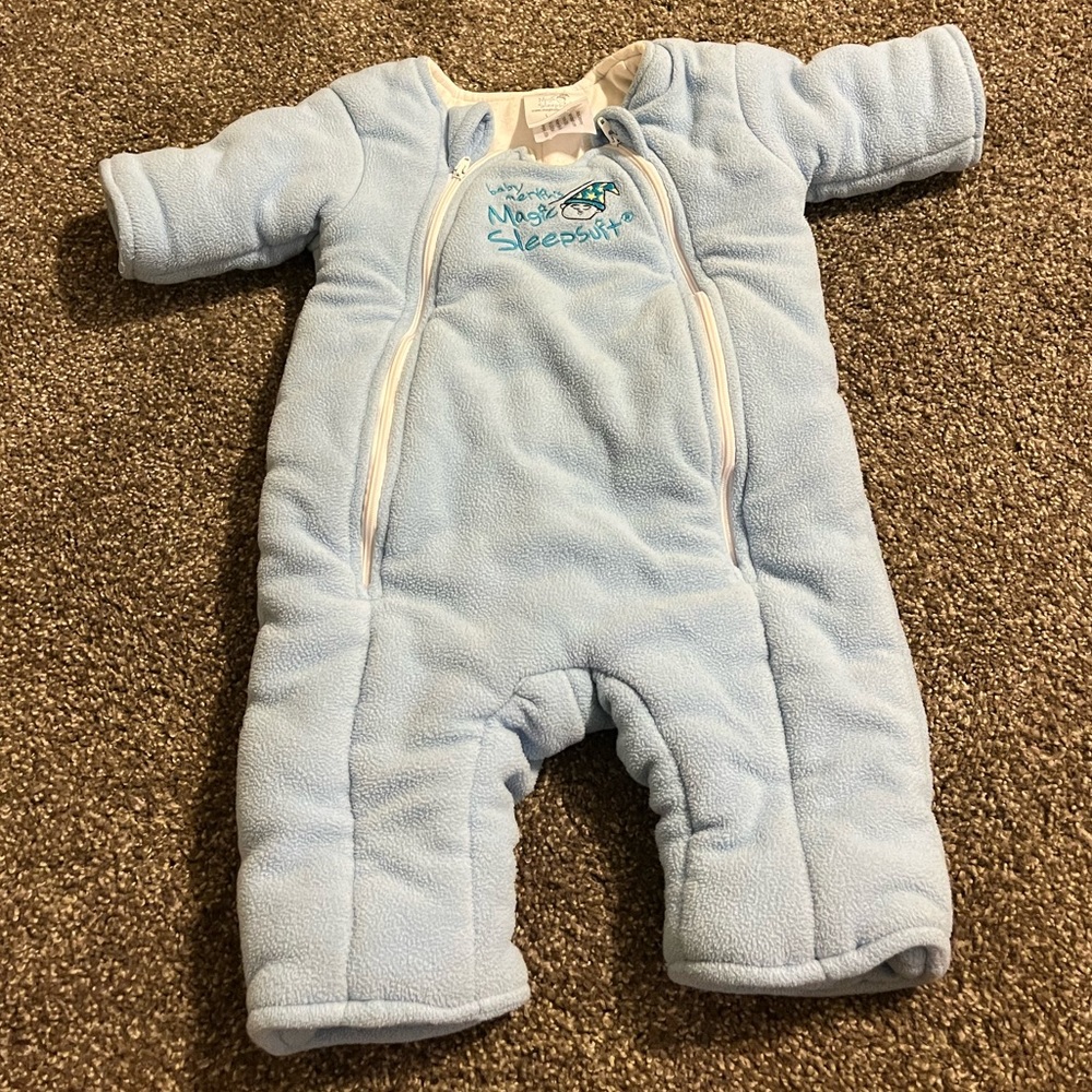 Baby Merlins magic sleep suit ( blue )
